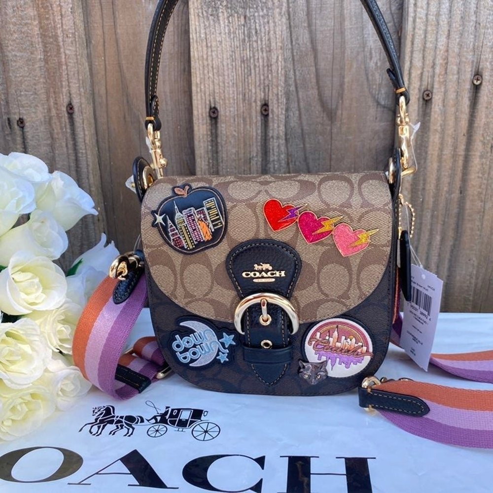 Kleo Shoulder Bag 17 In Colorblock Signature Canvas With Disco Patches c6917